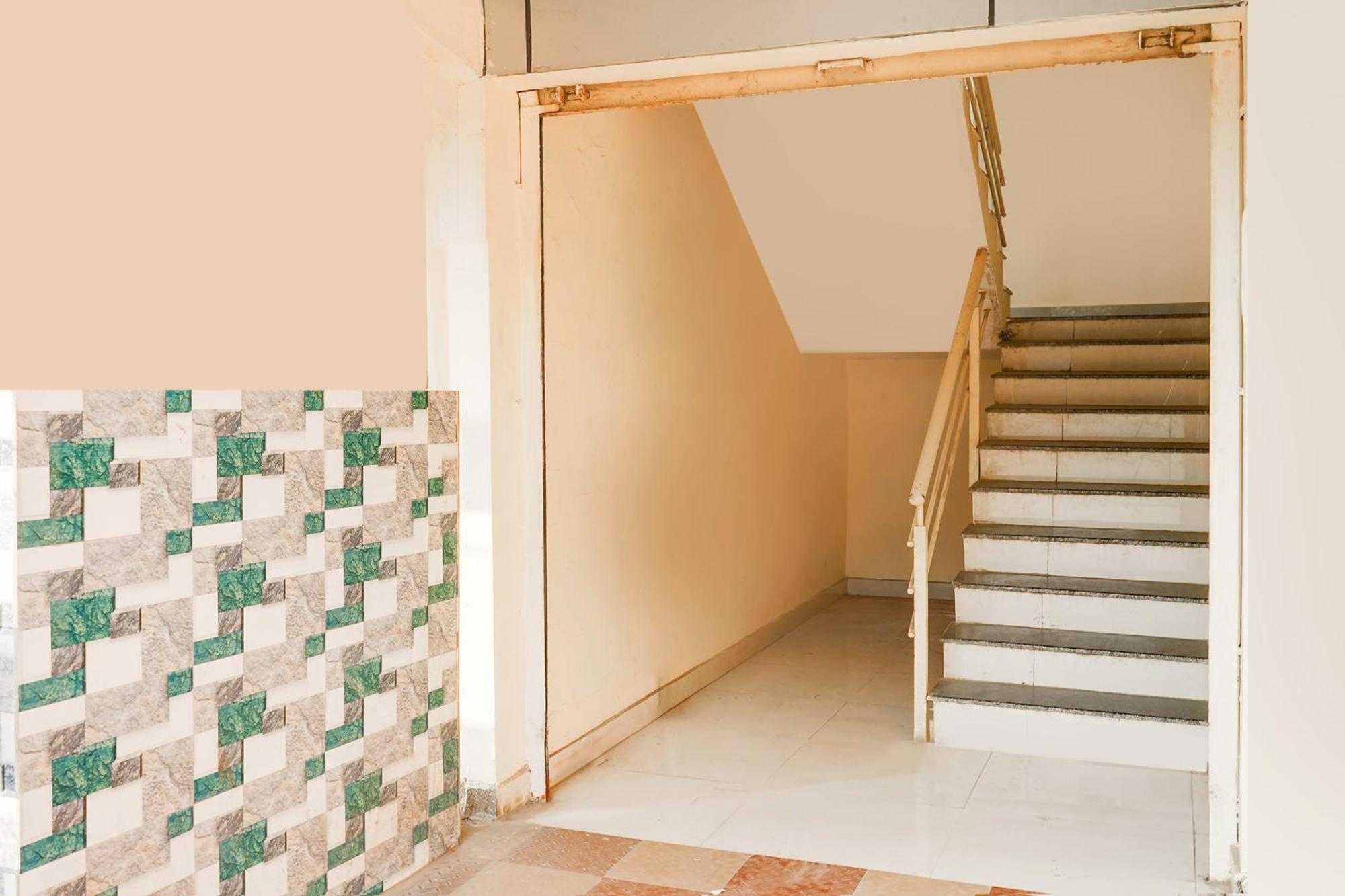 Super Townhouse Marathahalli Near Klm Fashion Mall Bangalore Exterior photo